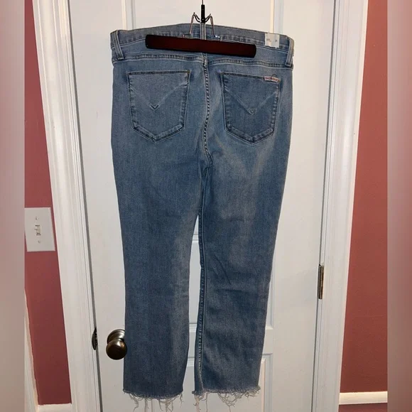 NWT Hudson LOVE CROP BOOT CUT Jeans | Size 31 | Light Wash Stretch Denim - Picture 3 of 4